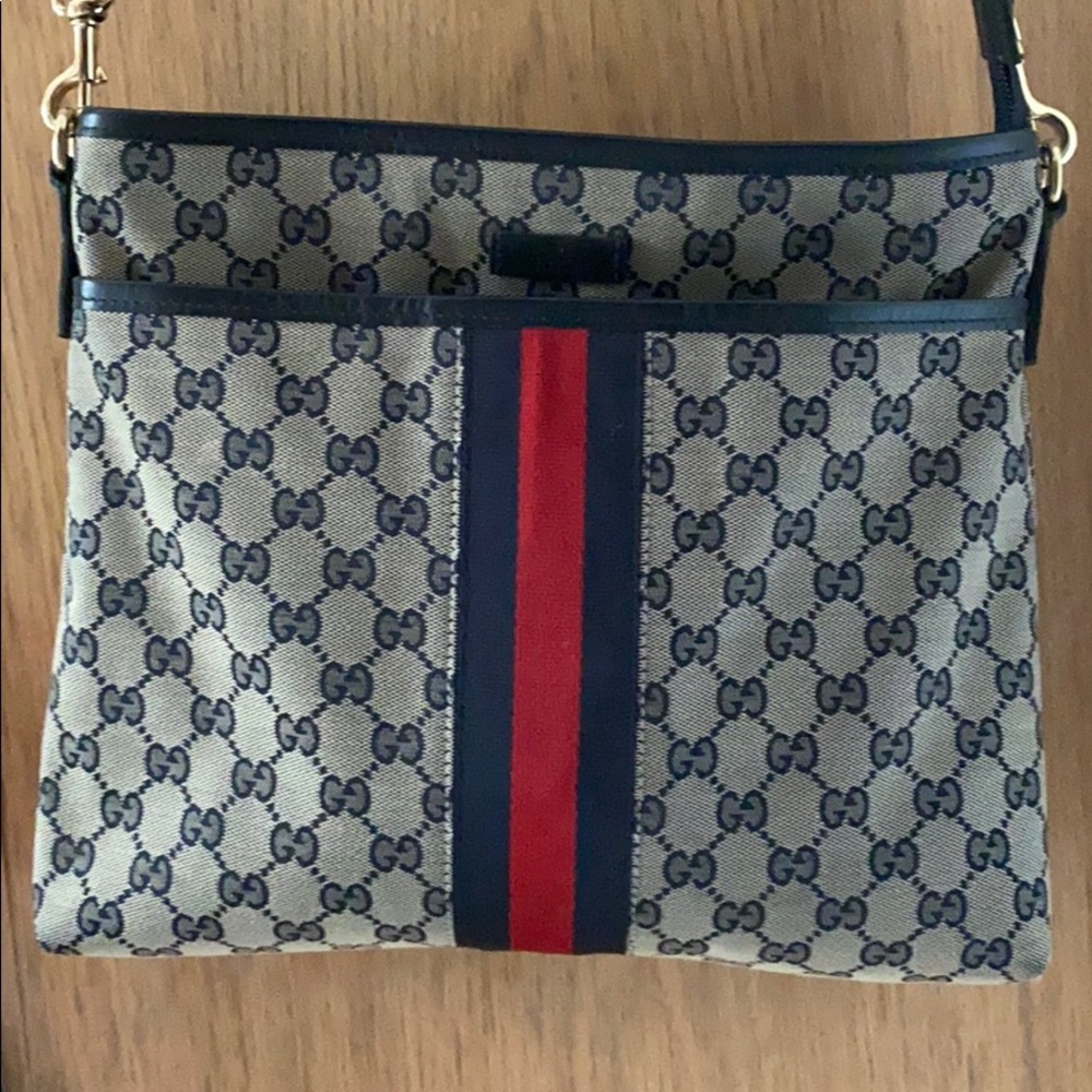 Authentic Gucci cross body navy blue